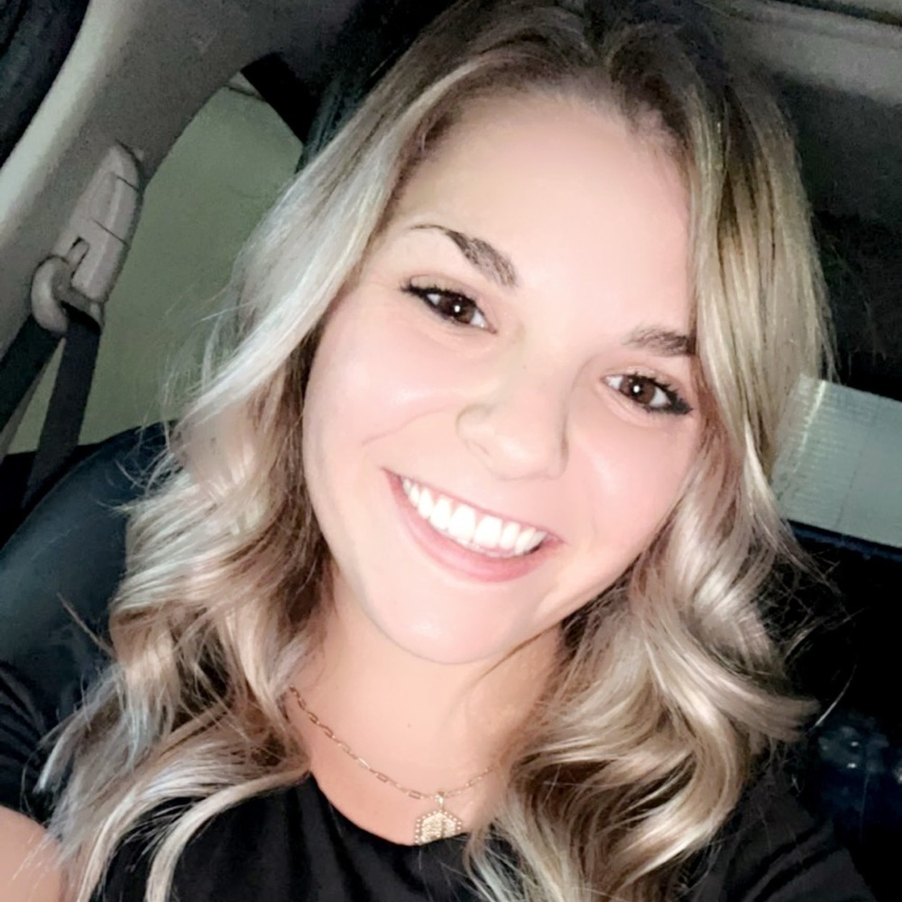 Meet your Posher, Lexi